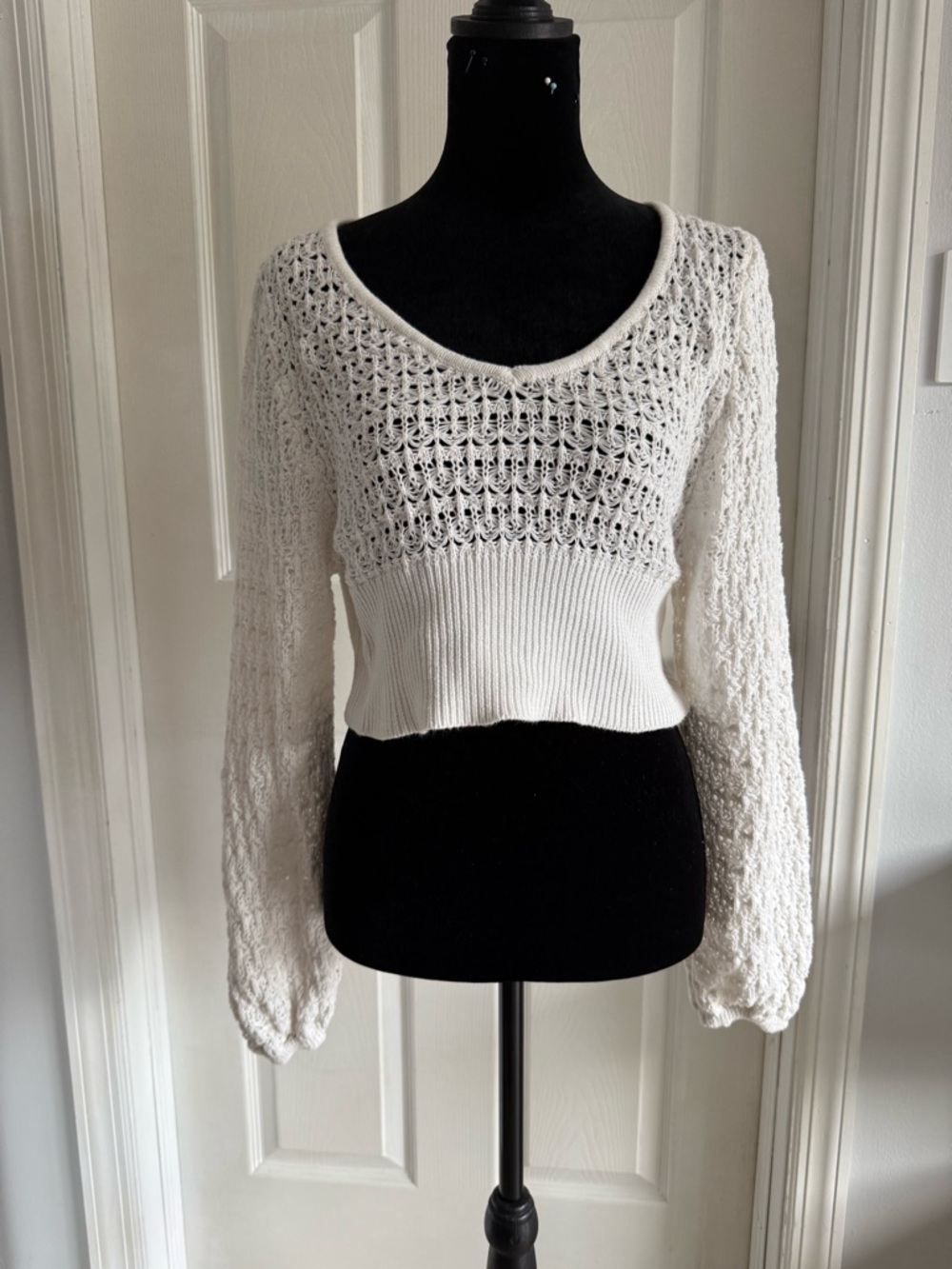 Women's White Cropped Knit Sweater